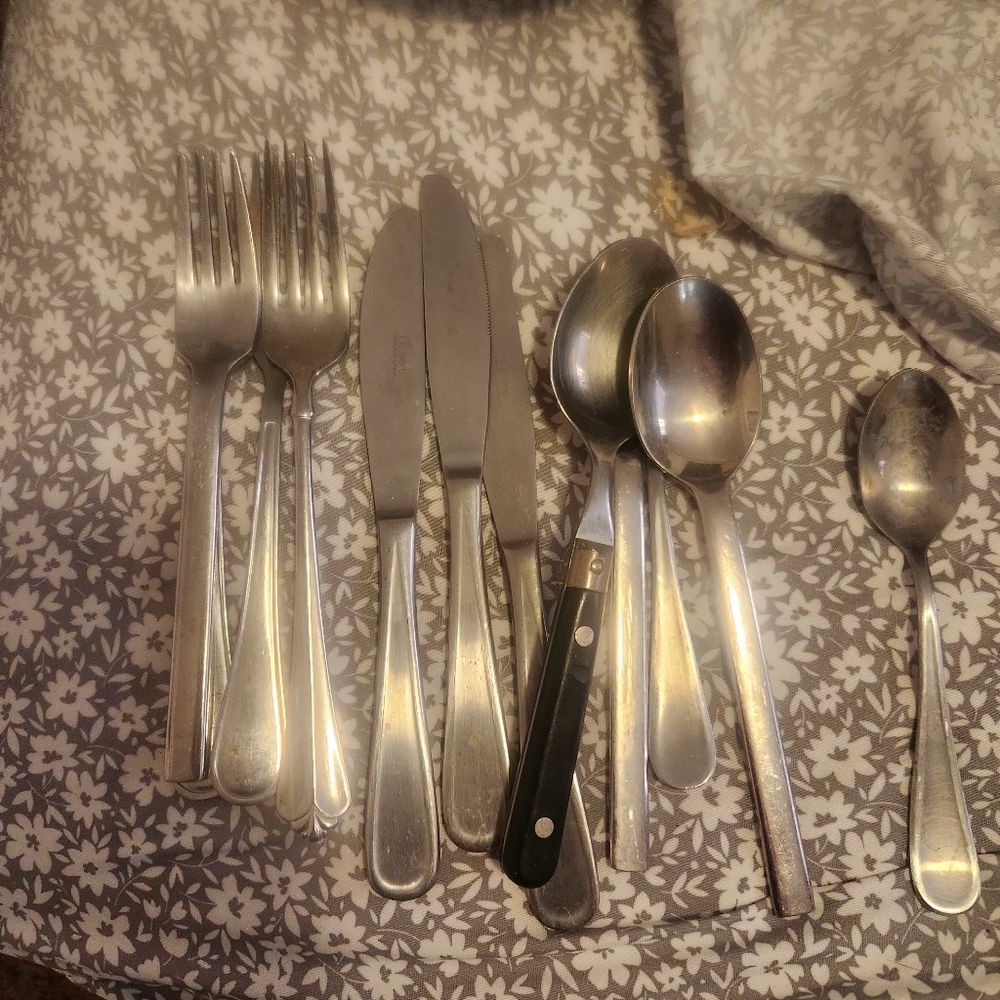* Random silverware